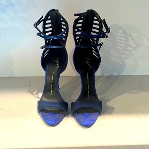 Giuseppe Zanotti metalic blue heels